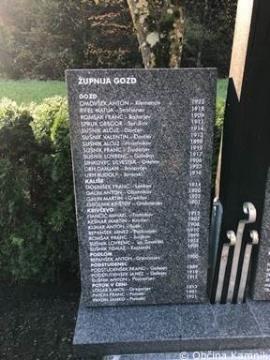 Obnova in izvedba dodatnih kamnitih plošč z napisi ustreljenih talcev pri spomeniku Potok v Črni (3)